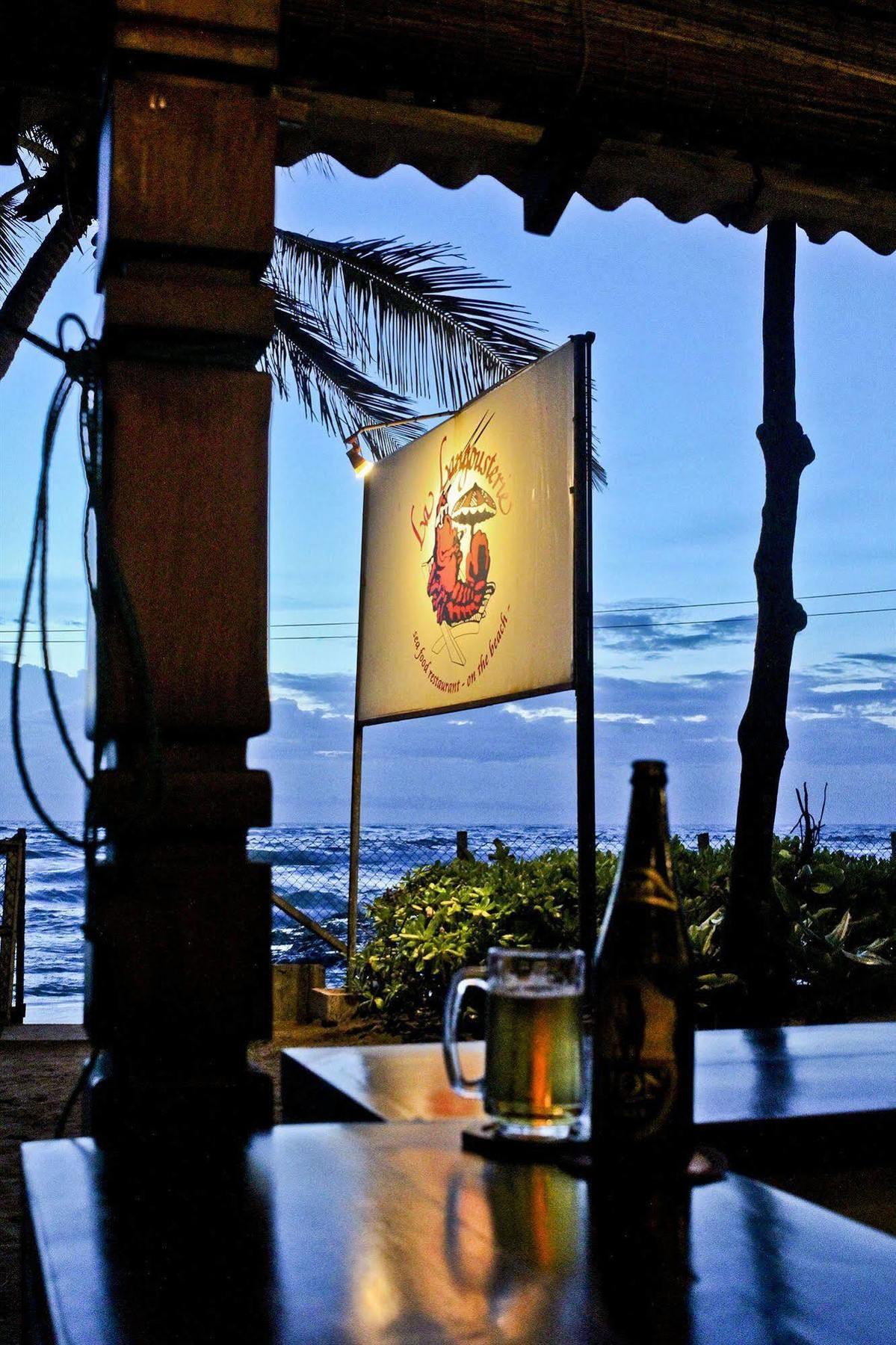 Yoho Rivi Ras Hotel マウントラビニア エクステリア 写真